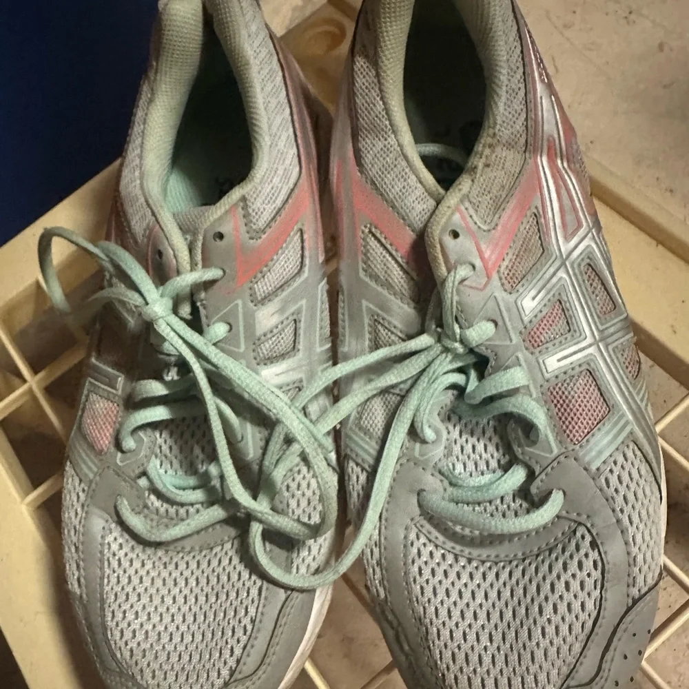 Asics Women's Athletic Shoes in Gray‎ and Pink